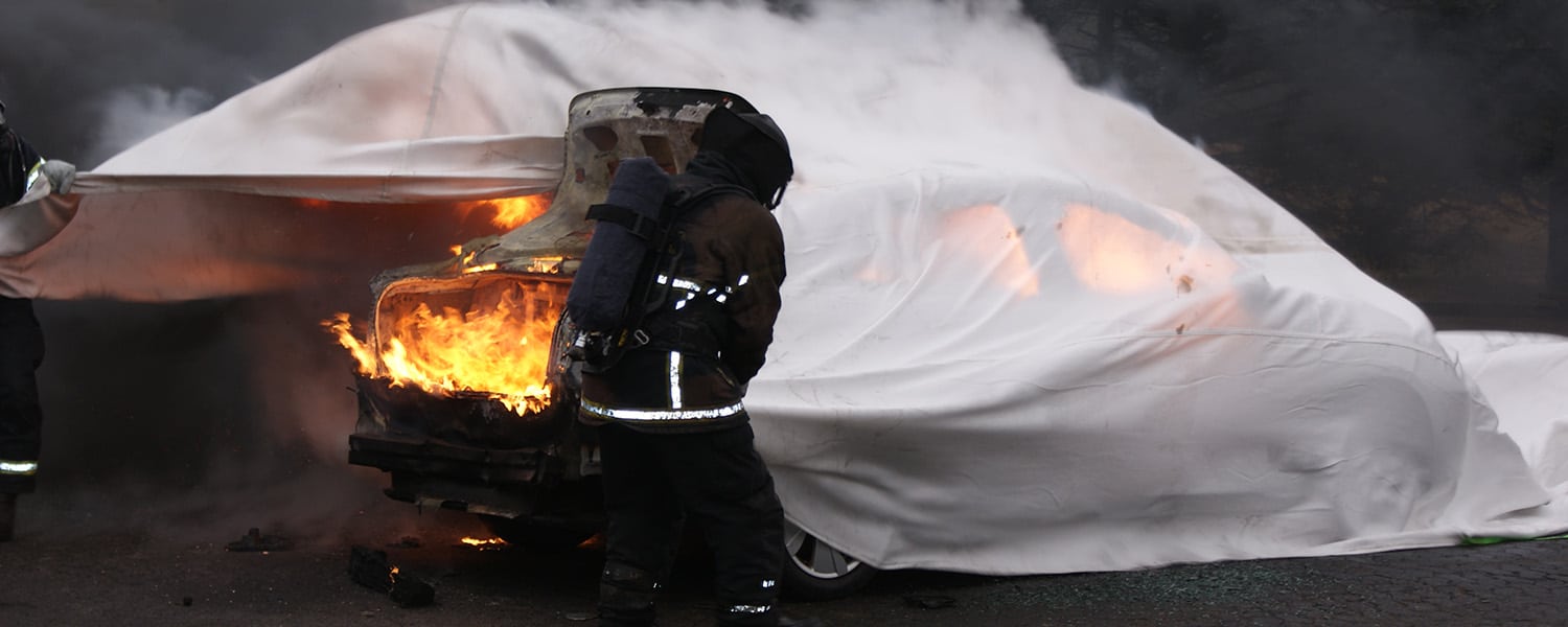 Cobertor contra incêndio para carros elétricos