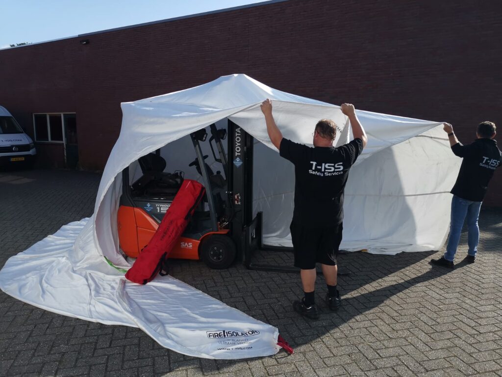 Fork lift fire blanket